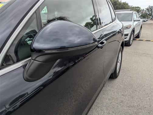 2018 Porsche Cayenne Base