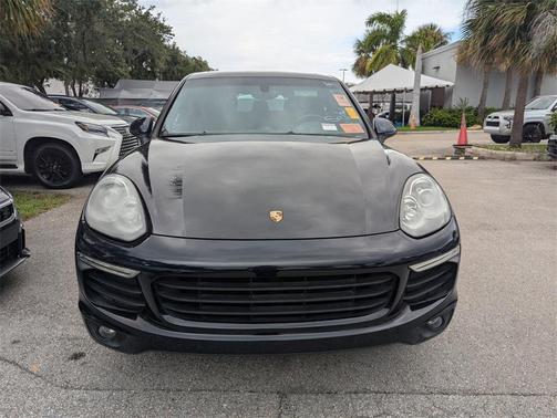 2018 Porsche Cayenne Base