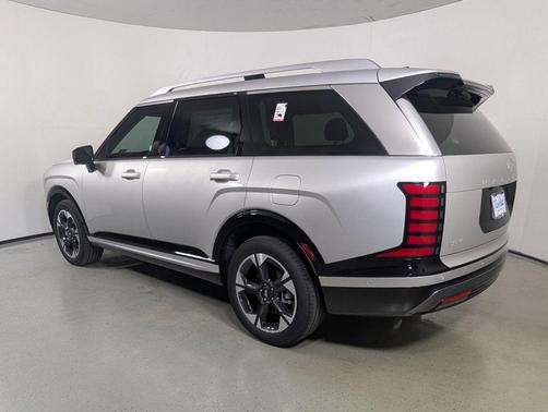 Typhoon Silver Metallic 2026 Hyundai Palisade Hybrid Limited