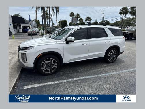 Hyper White 2023 Hyundai PALISADE Limited
