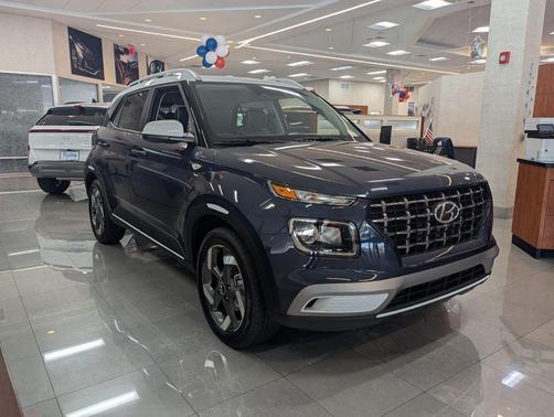 Denim w/White Roof 2026 Hyundai VENUE SEL w/Two-Tone Roof