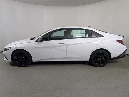 2026 Hyundai ELANTRA Sport