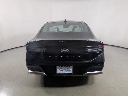 Abyss Black 2026 Hyundai SONATA SEL