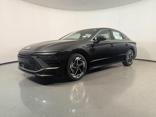 Abyss Black 2026 Hyundai SONATA SEL