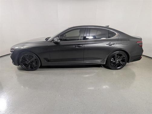 2023 Genesis G70 2.0T RWD