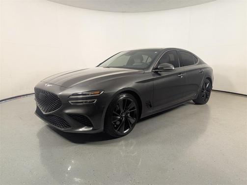 2023 Genesis G70 2.0T RWD