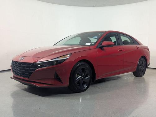 Scarlet Red Pearl 2022 Hyundai ELANTRA SEL