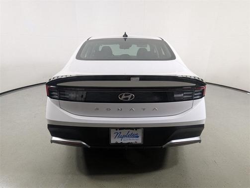 2025 Hyundai SONATA SE