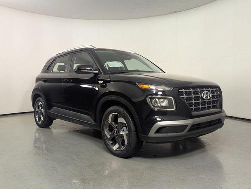 Onyx Black 2026 Hyundai VENUE SEL