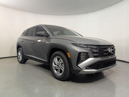 Hampton Gray 2026 Hyundai TUCSON SE