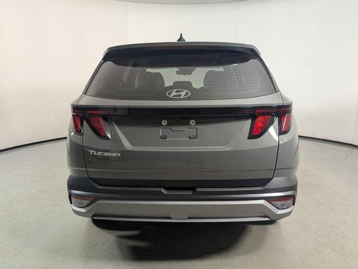 Hampton Gray 2026 Hyundai TUCSON SE