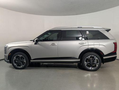 Typhoon Silver Metallic 2026 Hyundai Palisade Hybrid Limited