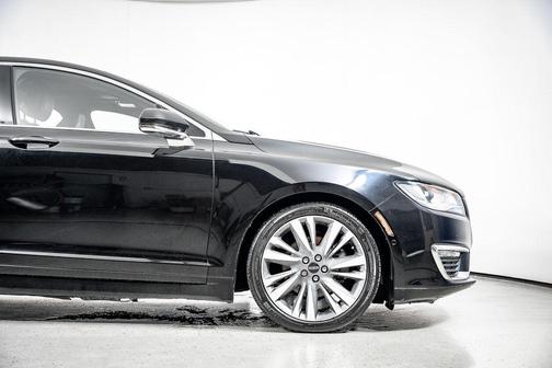 Infinite Black Metallic 2020 Lincoln MKZ Reserve