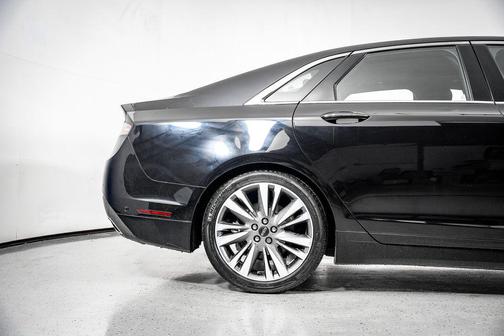 Infinite Black Metallic 2020 Lincoln MKZ Reserve