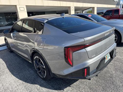 2025 Kia K4 GT-Line