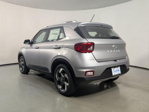 Shimmering Silver 2026 Hyundai VENUE SEL
