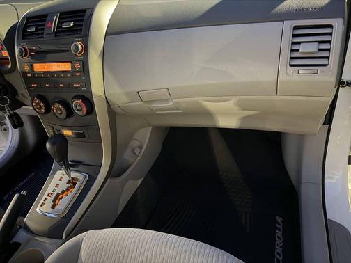 2010 Toyota Corolla XLE
