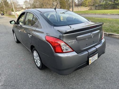 2018 Nissan Versa 1.6 SV