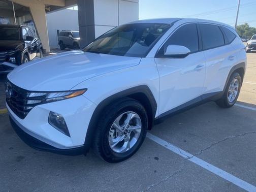 2024 Hyundai TUCSON SE
