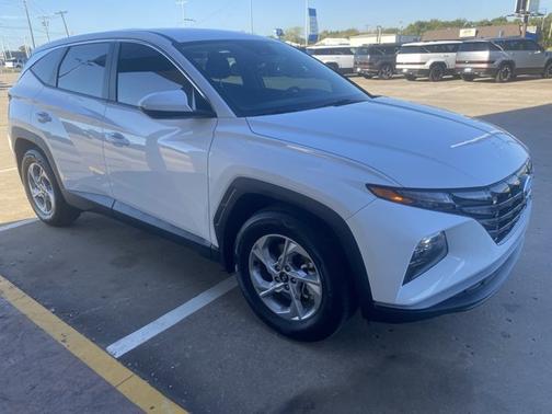 2024 Hyundai TUCSON SE