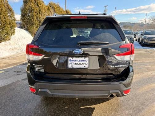 2023 Subaru Forester 2.5i Premium