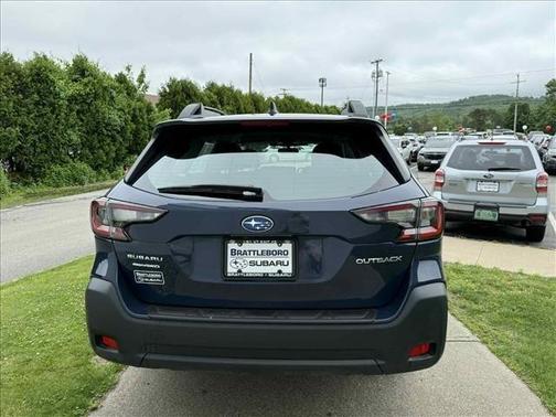 2025 Subaru Outback Base