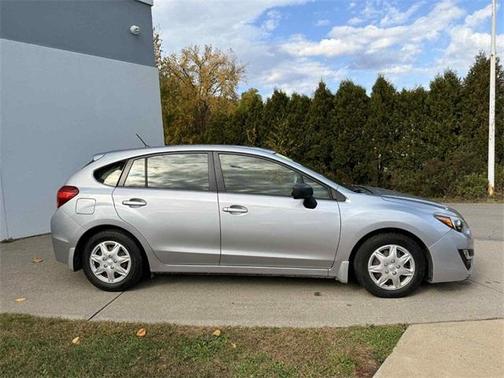 2016 Subaru Impreza 2.0i