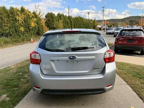2016 Subaru Impreza 2.0i