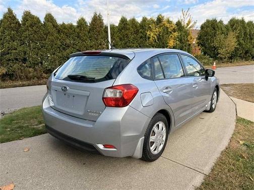 2016 Subaru Impreza 2.0i