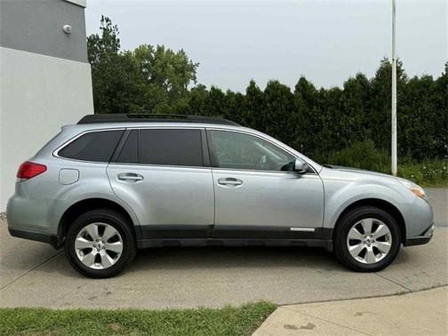 2012 Subaru Outback 2.5i Limited
