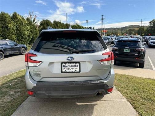 2022 Subaru Forester Premium