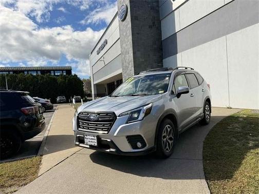 2022 Subaru Forester Premium