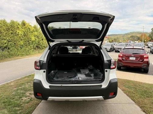 2025 Subaru Outback Limited XT