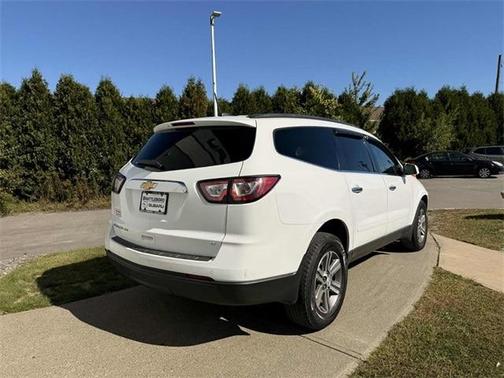 2017 Chevrolet Traverse 2LT