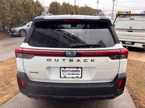Crystal White Pearl 2026 Subaru Outback Limited