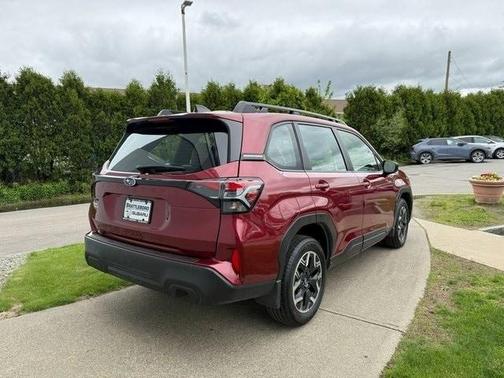 2025 Subaru Forester Base