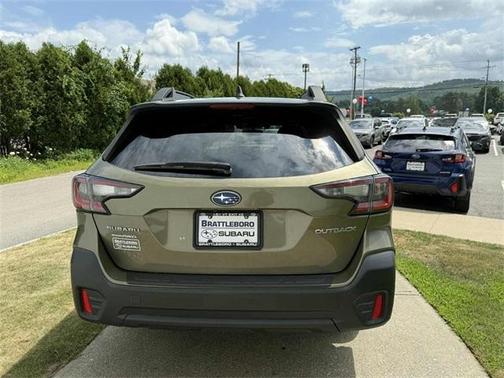 2022 Subaru Outback Premium