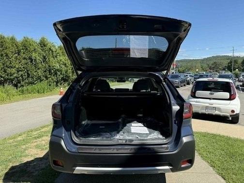2025 Subaru Outback Limited XT