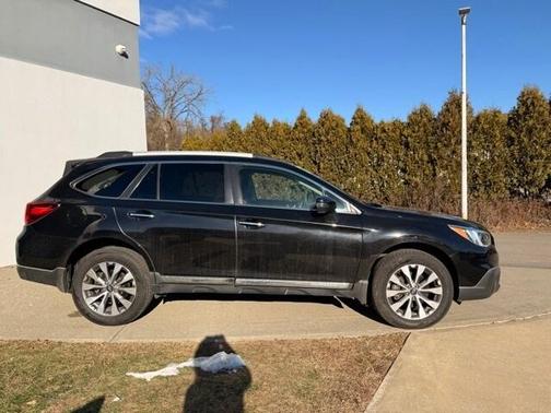 2017 Subaru Outback 2.5i Touring