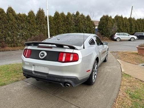 2011 Ford Mustang GT Premium
