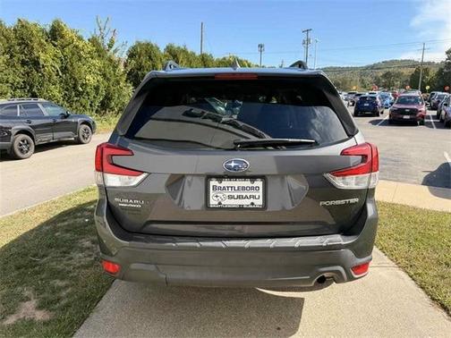 2022 Subaru Forester Premium