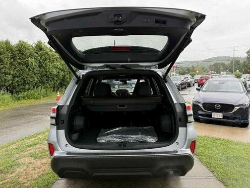 2025 Subaru Forester Hybrid Premium