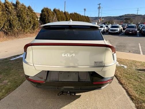 2022 Kia EV6 Wind