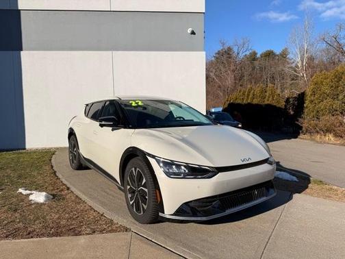 2022 Kia EV6 Wind