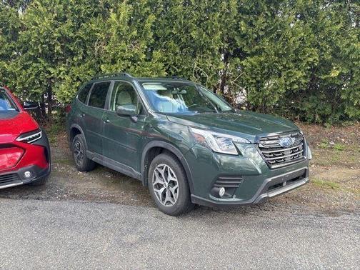 Cascade Green Silica 2023 Subaru Forester Premium