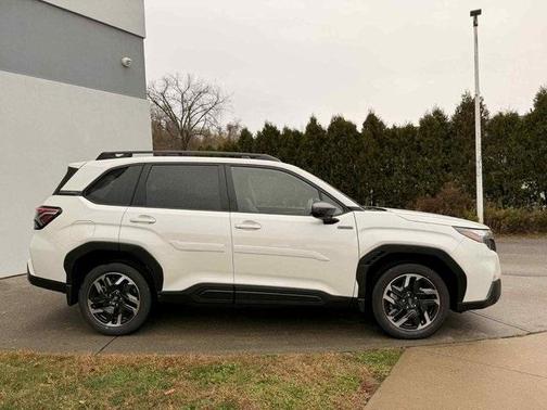 2025 Subaru Forester Hybrid Premium