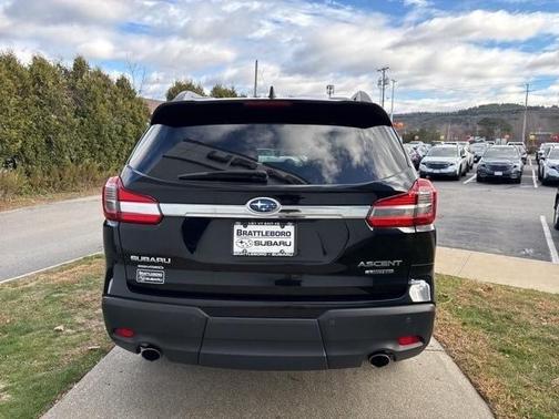 2022 Subaru Ascent Limited 8-Passenger