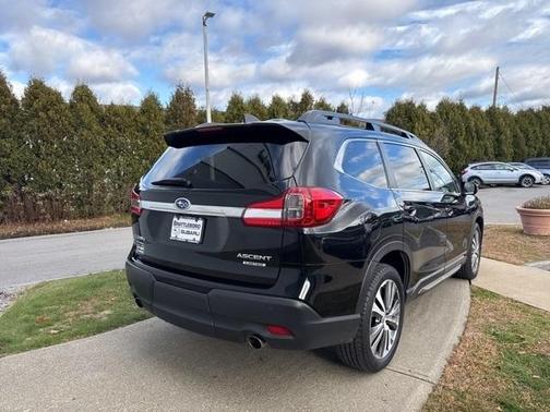 2022 Subaru Ascent Limited 8-Passenger