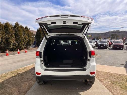 2022 Jeep Grand Cherokee WK Laredo