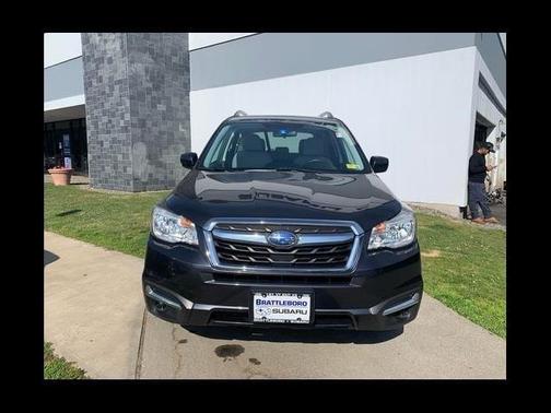 Photo 2 of 25 of 2017 Subaru Forester 2.5i Premium
